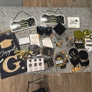 Graduation Party Decoration Set - Gold Black Silver White banner balloons advice